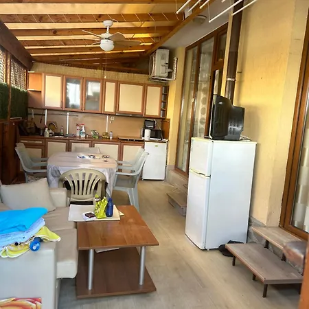 2 Bedroom/2 стаен на метри от плажа Daire